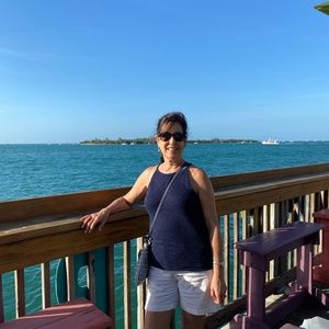 Meet your Posher, Carol